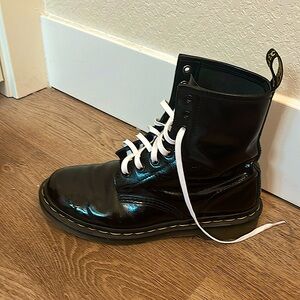 Doc martens black 7 USL a little mark on the bottom